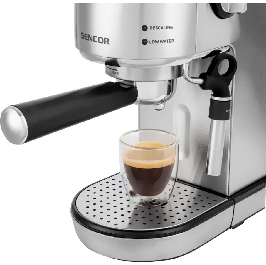 SENCOR Automatický kávovar 1,5 l, 20 bar – stříbrná